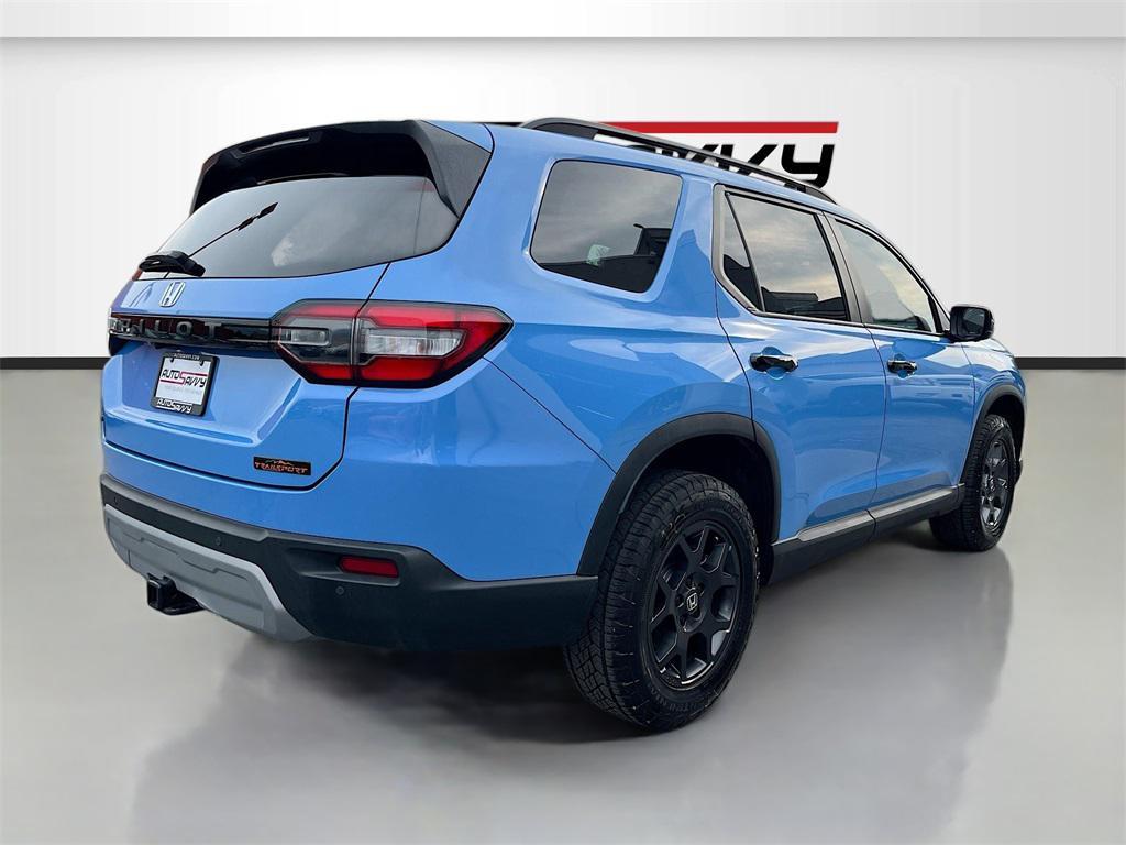 used 2025 Honda Pilot car, priced at $40,500