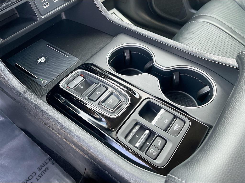 used 2025 Honda Pilot car, priced at $42,000