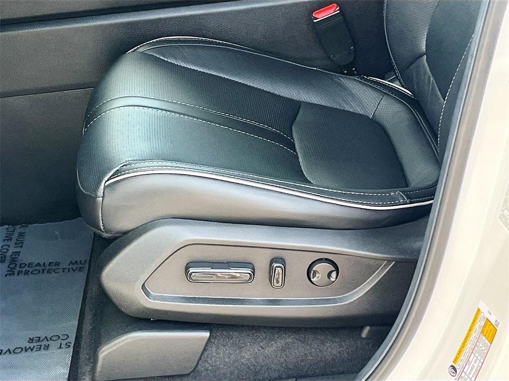 used 2025 Honda Pilot car, priced at $42,000