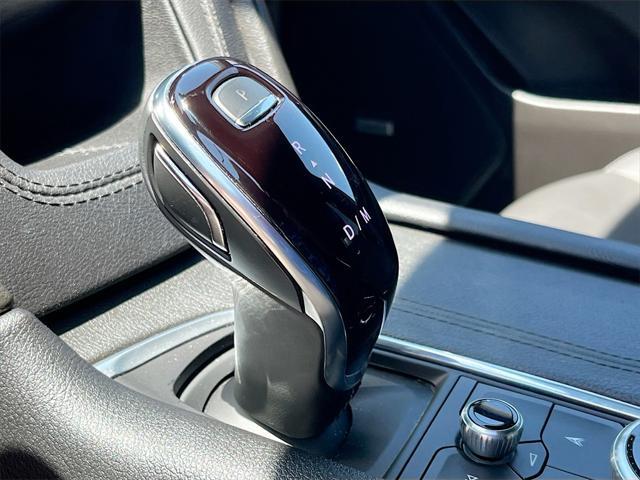 used 2024 Cadillac XT5 car, priced at $37,800