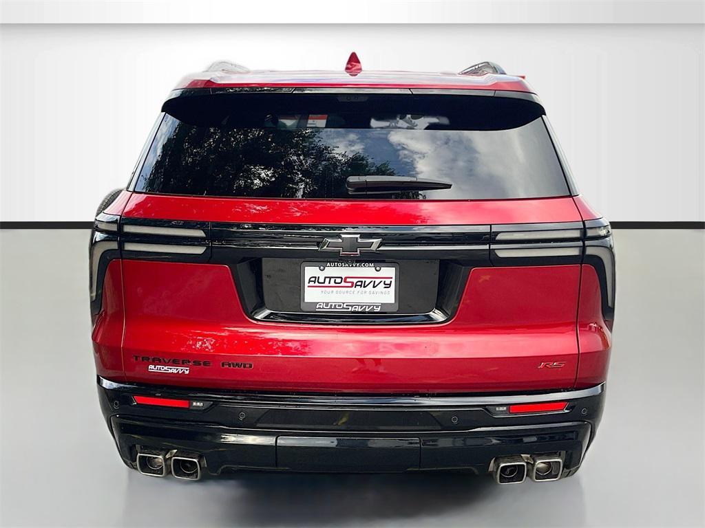used 2024 Chevrolet Traverse car, priced at $45,500
