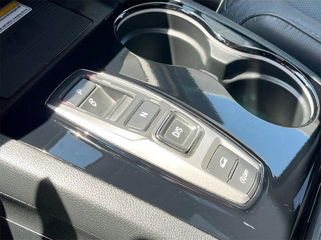 used 2022 Honda Pilot car, priced at $33,600