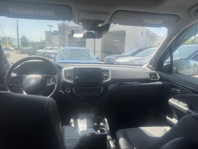 used 2022 Honda Pilot car, priced at $33,600
