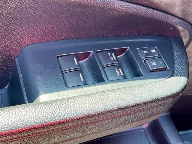 used 2022 Honda Pilot car, priced at $33,600