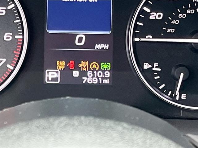 used 2024 Subaru Outback car, priced at $31,000