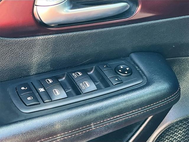 used 2020 Chrysler Pacifica Hybrid car, priced at $20,300