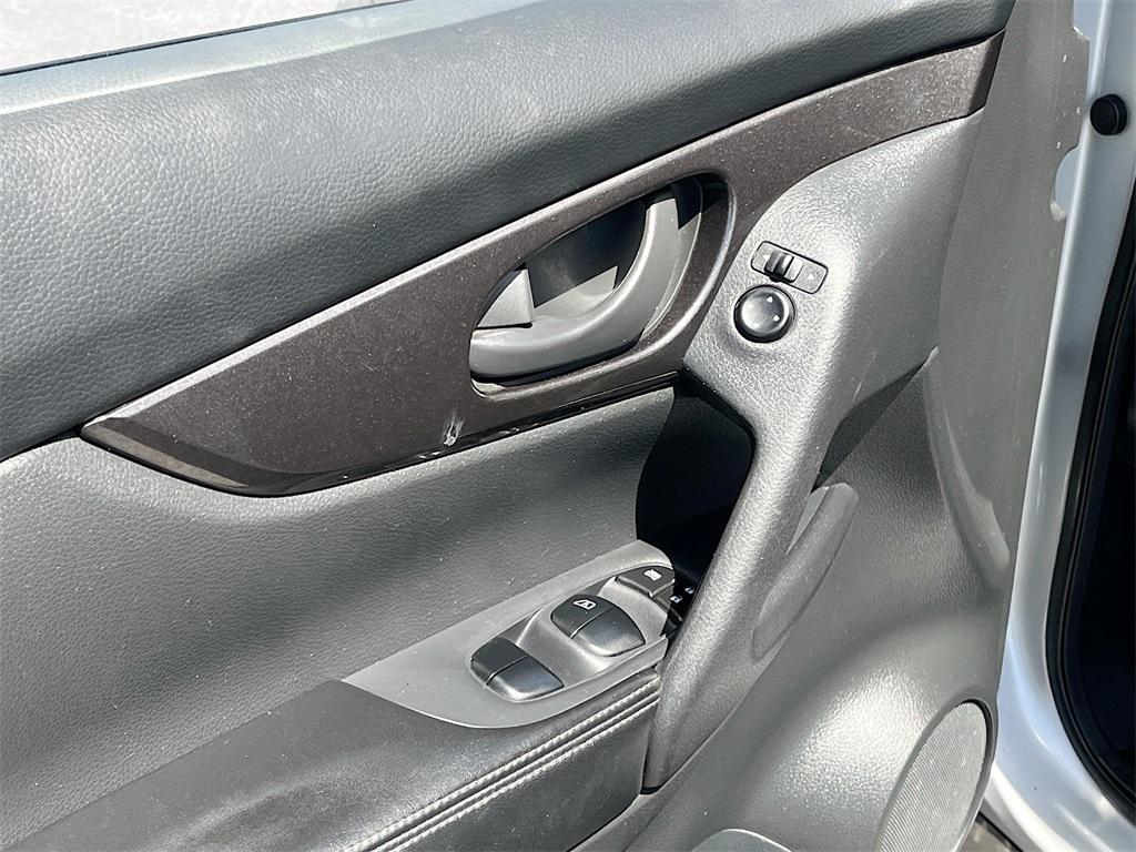 used 2019 Nissan Rogue car, priced at $12,600