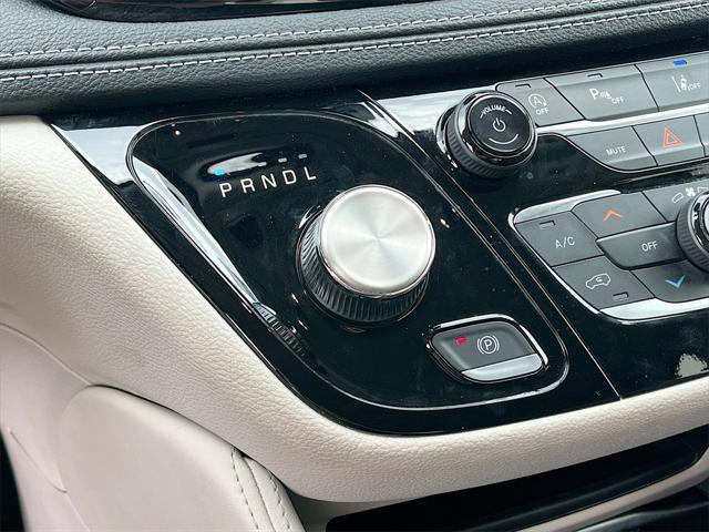 used 2023 Chrysler Pacifica car, priced at $27,000