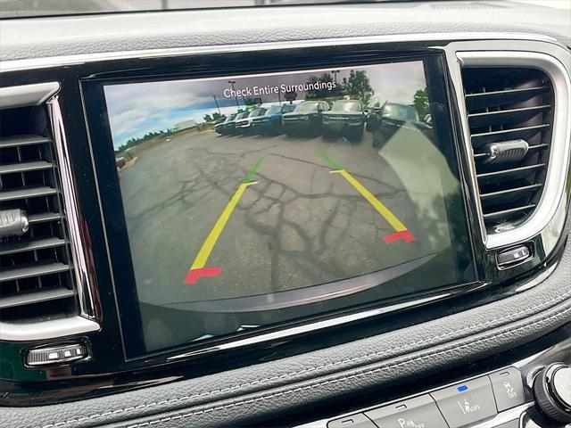 used 2023 Chrysler Pacifica car, priced at $27,000