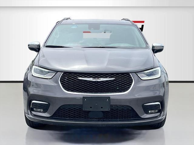 used 2023 Chrysler Pacifica car, priced at $27,000