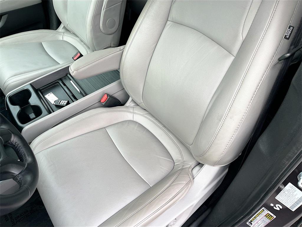 used 2022 Honda Odyssey car, priced at $26,500