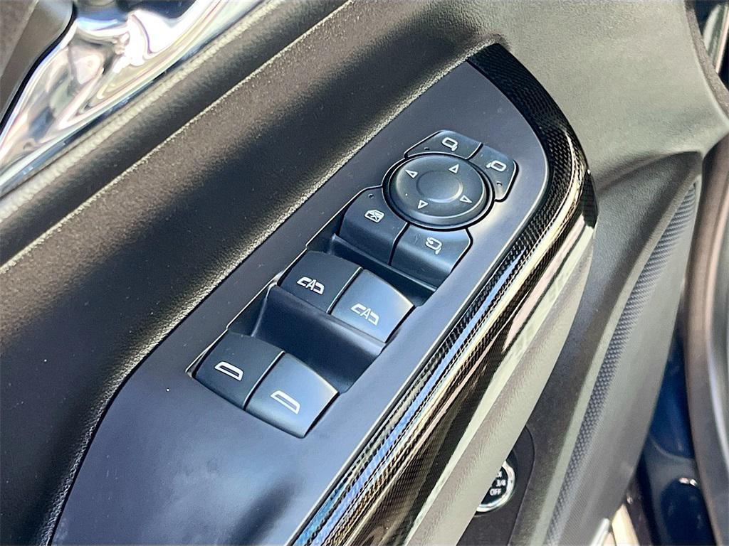 used 2022 GMC Acadia car, priced at $27,200