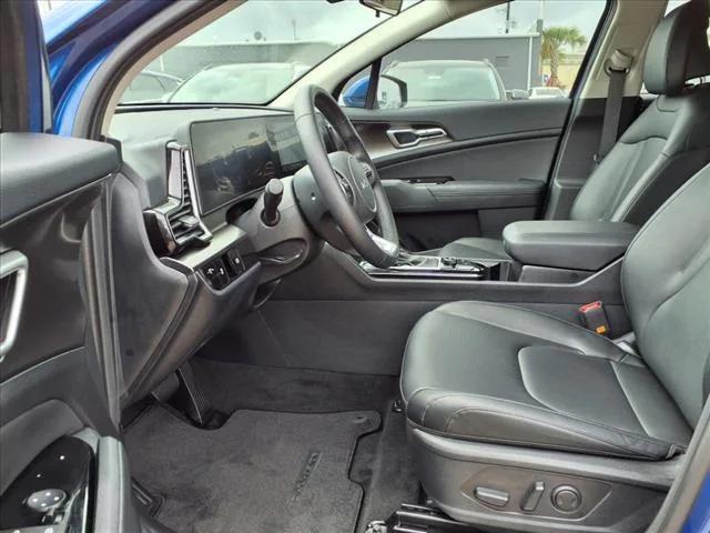 new 2025 Kia Sportage car, priced at $30,990