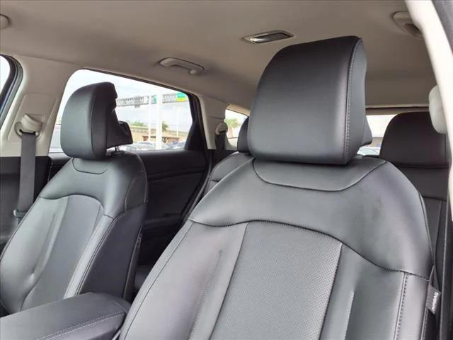 new 2025 Kia Sportage car, priced at $30,990