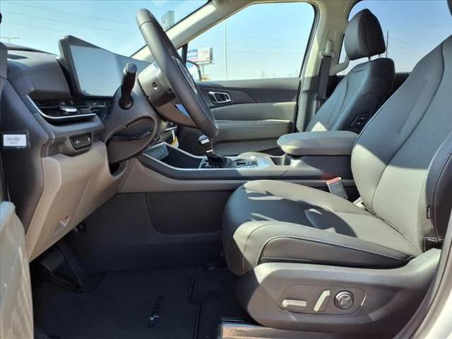 new 2025 Kia Carnival car, priced at $42,855