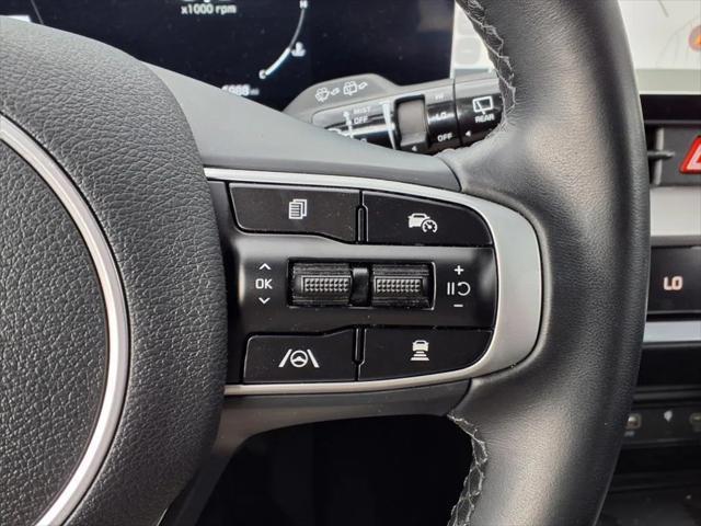 used 2025 Kia Sportage car, priced at $32,900