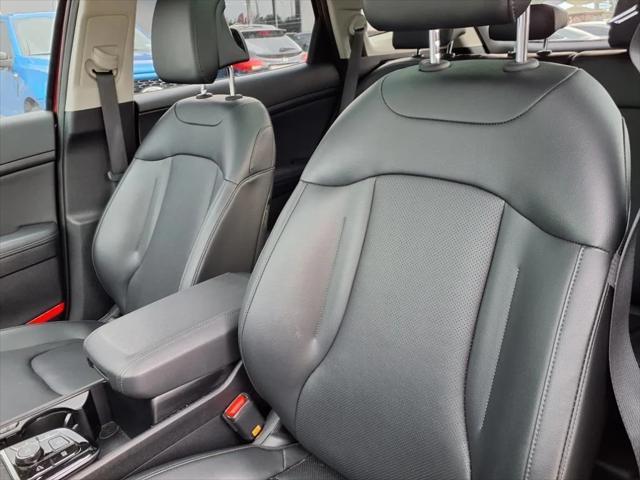 used 2025 Kia Sportage car, priced at $32,900