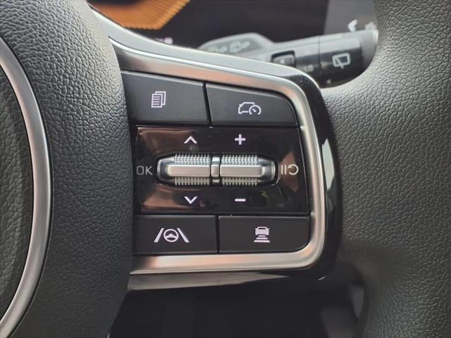 used 2025 Kia Sorento car, priced at $31,900