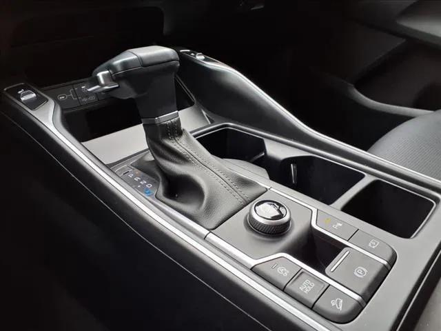 new 2024 Kia Sorento car, priced at $35,490