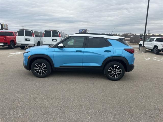 new 2025 Chevrolet TrailBlazer car, priced at $28,560