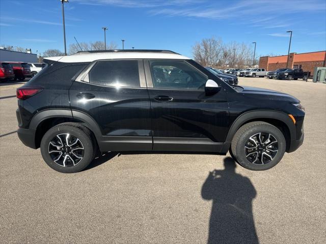 new 2025 Chevrolet TrailBlazer car, priced at $28,201