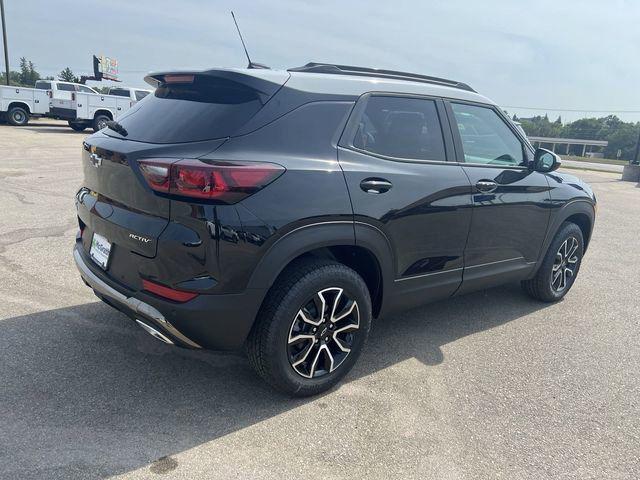 new 2025 Chevrolet TrailBlazer car, priced at $30,200