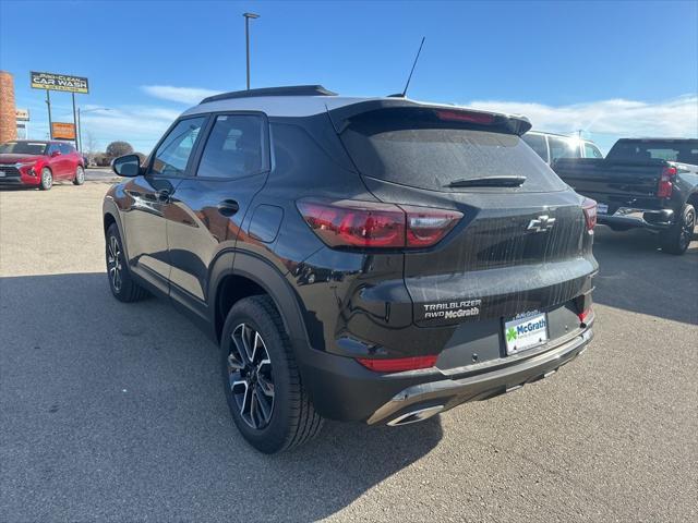 new 2025 Chevrolet TrailBlazer car, priced at $28,201