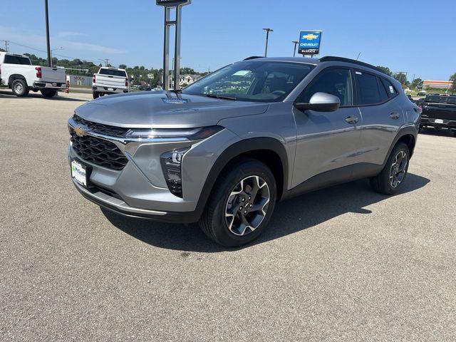 new 2025 Chevrolet Trax car, priced at $24,350