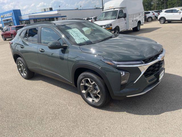 new 2025 Chevrolet Trax car, priced at $24,350