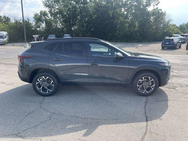 new 2025 Chevrolet Trax car, priced at $24,350