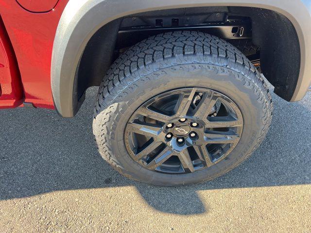 new 2024 Chevrolet Colorado car, priced at $40,179