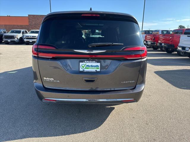 used 2022 Chrysler Pacifica car, priced at $27,517