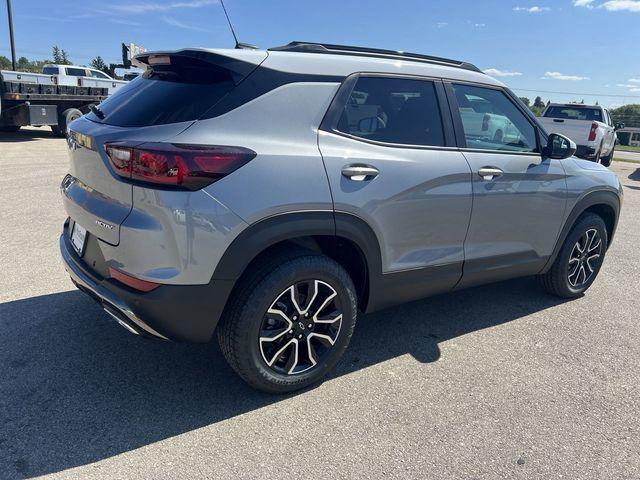 new 2025 Chevrolet TrailBlazer car, priced at $30,200