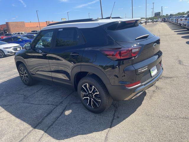 new 2025 Chevrolet TrailBlazer car, priced at $30,200