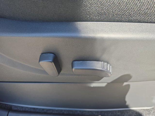 new 2025 Nissan Frontier car, priced at $38,685