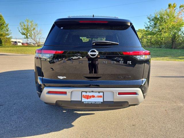 new 2025 Nissan Pathfinder car, priced at $38,664