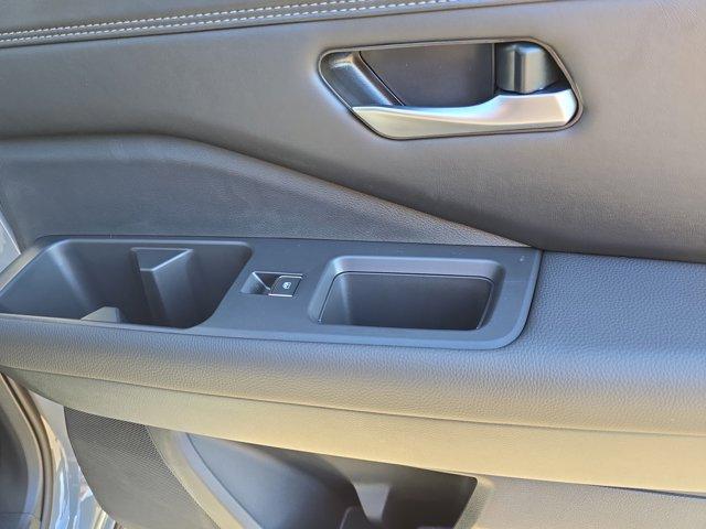 new 2025 Nissan Pathfinder car, priced at $46,313