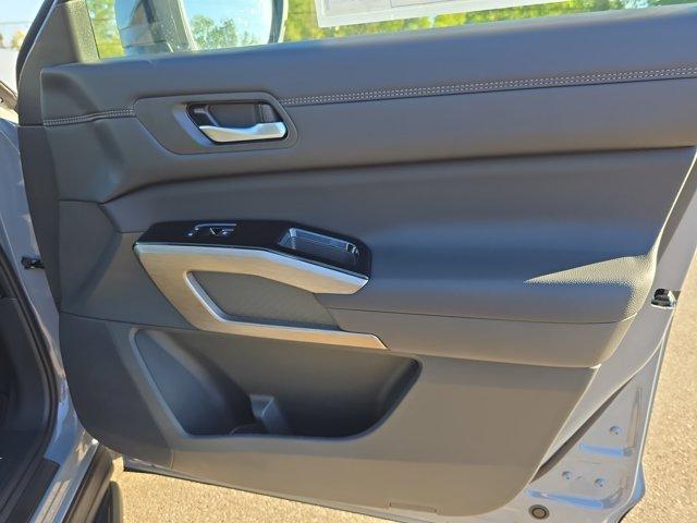 new 2025 Nissan Pathfinder car, priced at $46,313
