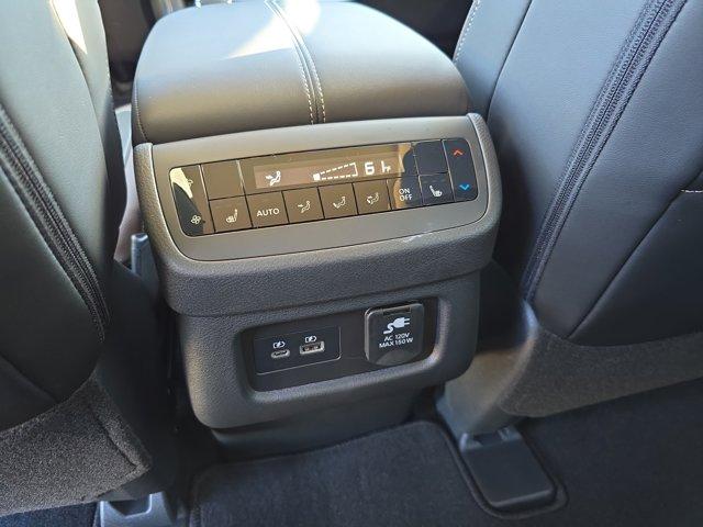 new 2025 Nissan Pathfinder car, priced at $46,313