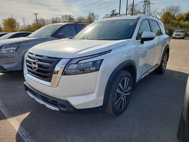 new 2025 Nissan Pathfinder car, priced at $51,058