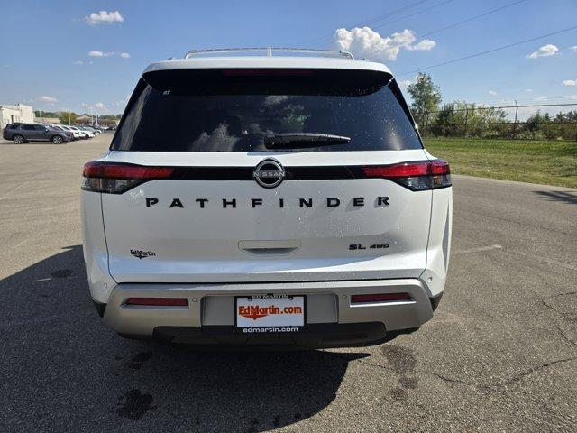 new 2025 Nissan Pathfinder car, priced at $39,685
