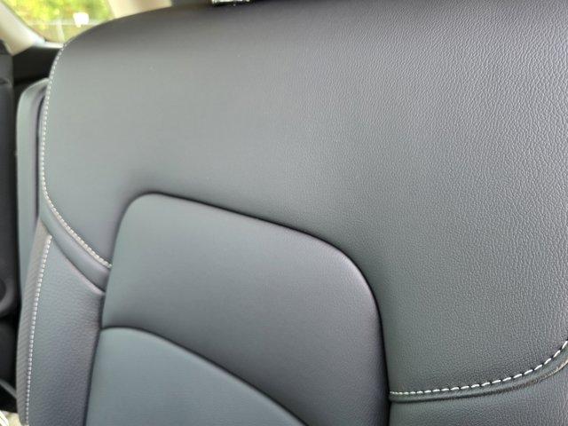 new 2025 Nissan Pathfinder car, priced at $39,685