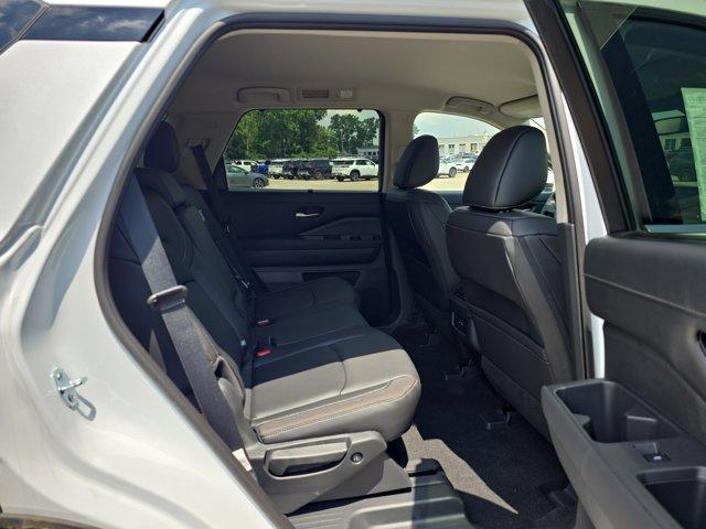 new 2025 Nissan Pathfinder car, priced at $43,905