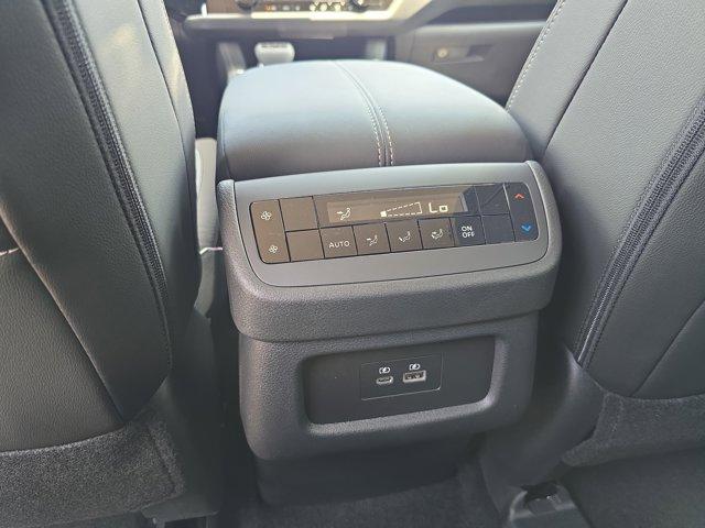 new 2025 Nissan Pathfinder car, priced at $43,905
