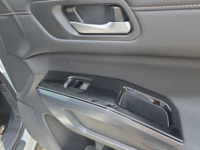 new 2025 Nissan Pathfinder car, priced at $43,905