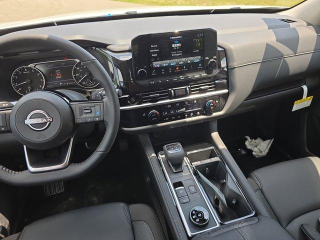 new 2025 Nissan Pathfinder car, priced at $43,905
