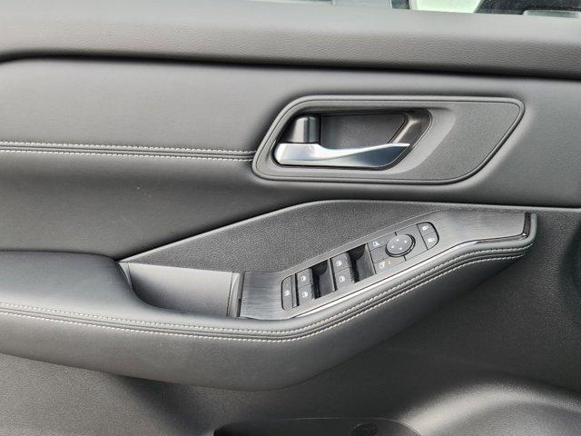 new 2025 Nissan Rogue car, priced at $34,612