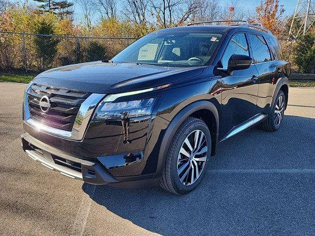 new 2025 Nissan Pathfinder car, priced at $49,784