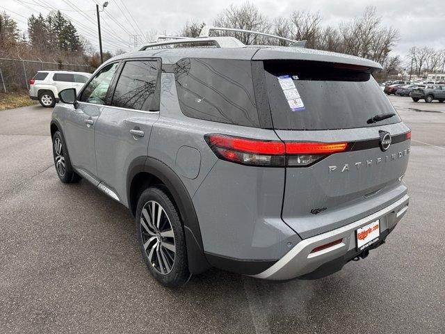 new 2025 Nissan Pathfinder car, priced at $51,662