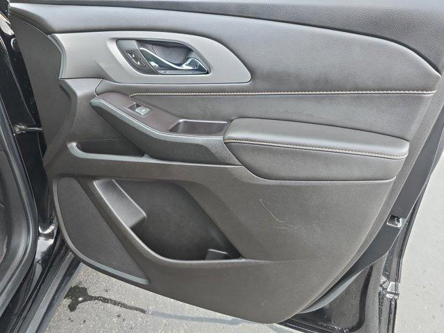 used 2020 Chevrolet Traverse car, priced at $25,200
